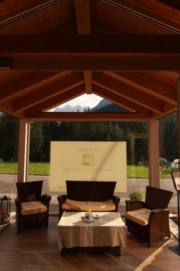Albergo Ristorante Cacciatori Auronzo di Cadore Exteriör bild