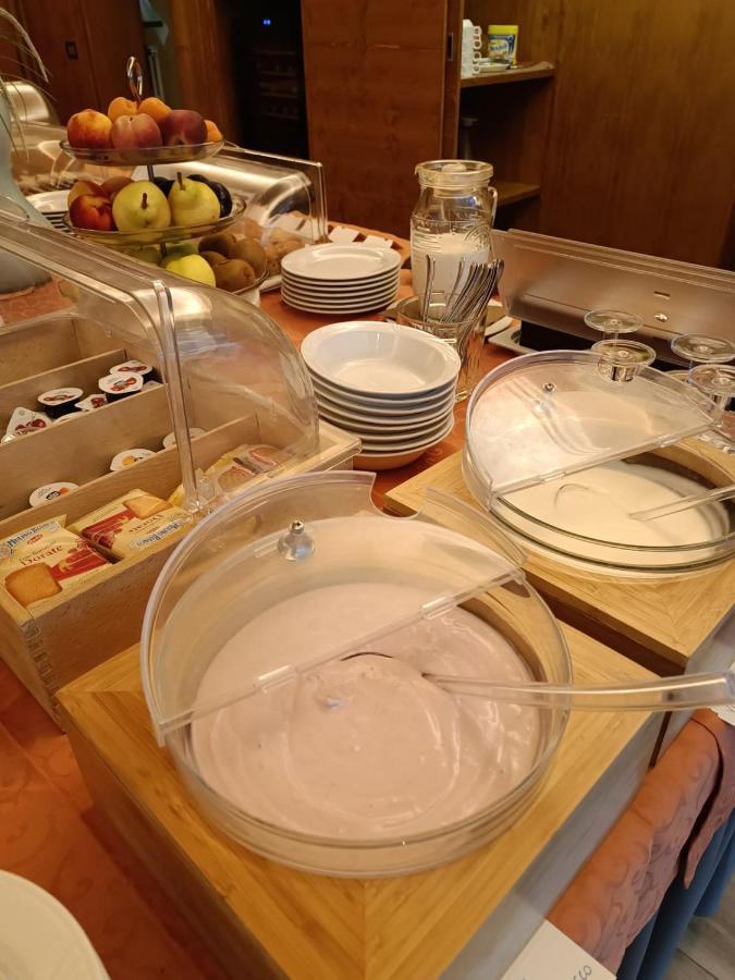 Albergo Ristorante Cacciatori Auronzo di Cadore Exteriör bild
