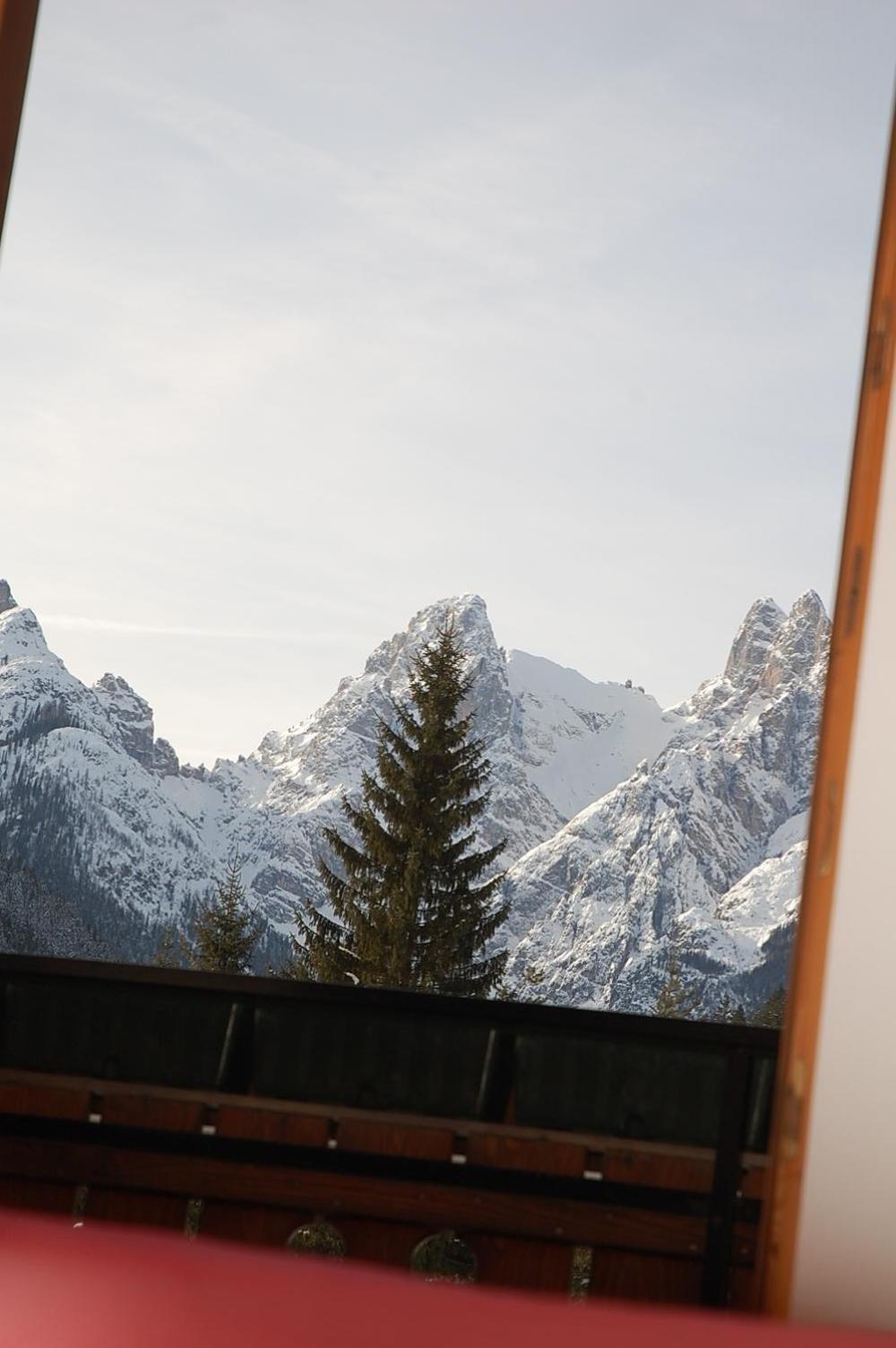Albergo Ristorante Cacciatori Auronzo di Cadore Exteriör bild